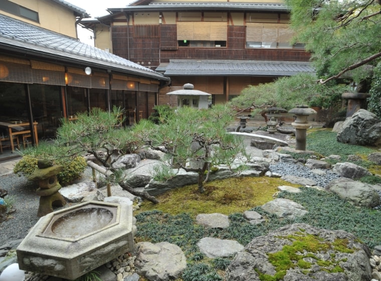 お食事処・旅館やまざき庭