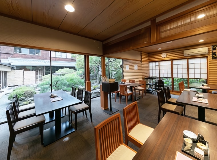 お食事処・旅館やまざき店内